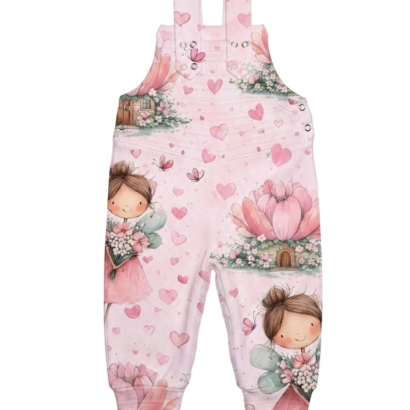 Baby Mädchen in rosa Latzhose mit Feen Muster