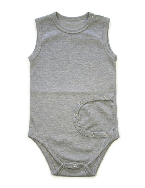 Ärmelloser grauer PEG Body aus Baumwolle für Jugendliche mit Sonde.